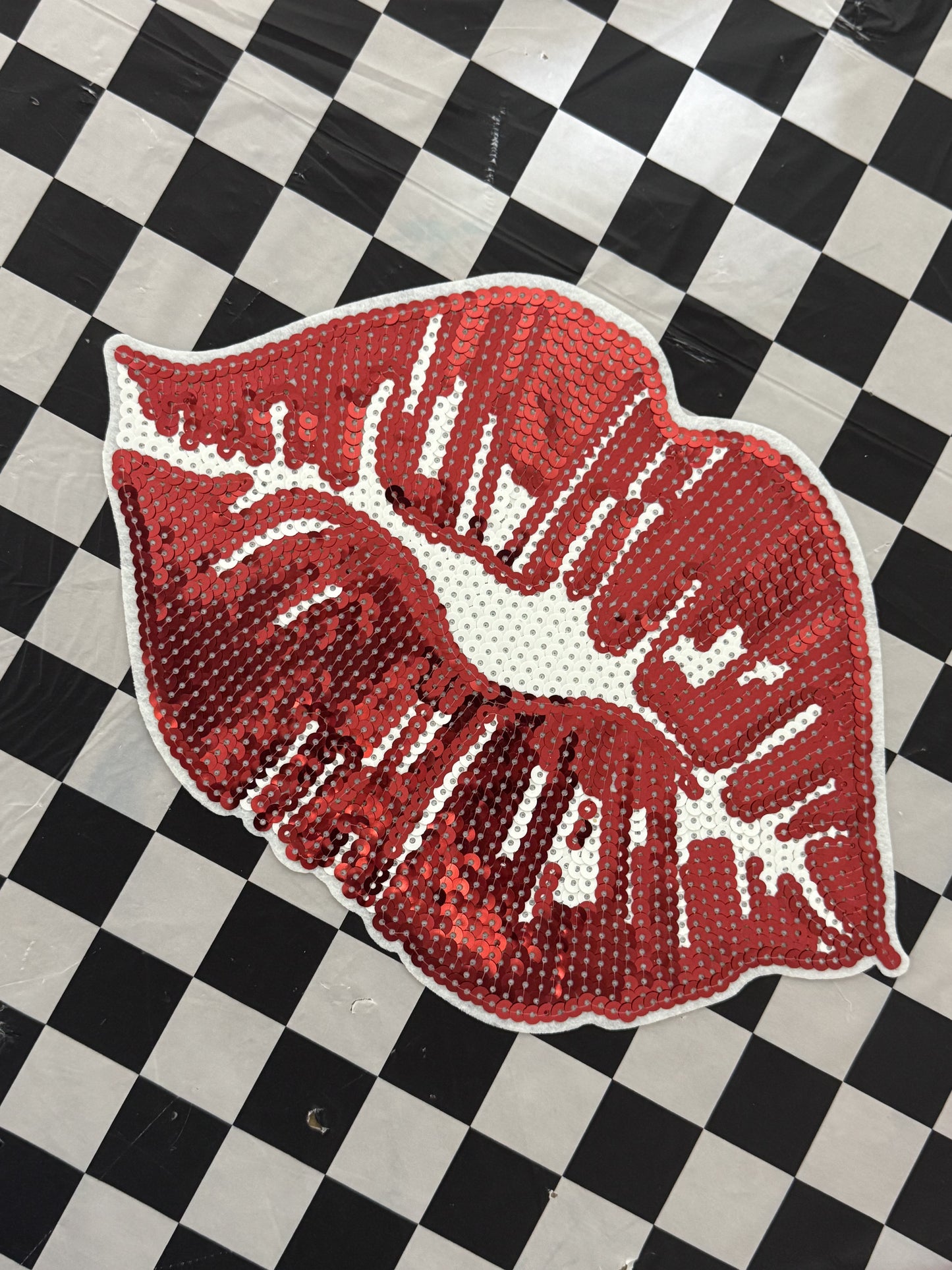 LIPS Crew Sweater